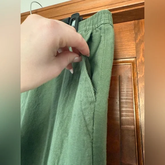 Old Navy Olive Green Linen Wide-Leg Pants - Picture 3 of 5